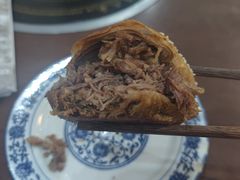 五香烧饼夹牛肉-牛街老爆肚满(牡丹园店)