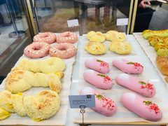 草莓啵啵包-奈雪的茶(杭州万象城PRO店)