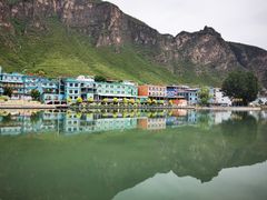 -百里峡七彩艺术小镇