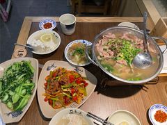 -肖四女乐山跷脚牛肉(世博源店)
