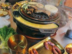 -胡悦里韩式烤肉(芝罘万达广场店)