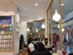 -猫的天空之城概念书店(印象城购物中心店)