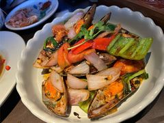 -大头虾越式风味餐厅(光明广场店)