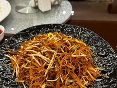 -广州中心皇冠假日酒店·百粤楼