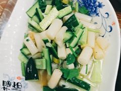 -湖南人家湘菜馆(镇江路店)