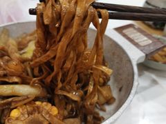 -内蒙焖面大盆骨餐馆(山大路店)