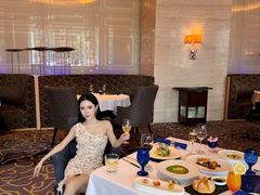 -AZUR聚(香格里拉饭店)