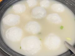 黄陂手打鱼丸汤-莲餐厅·湖北菜·藕汤老手艺(愚园路店)