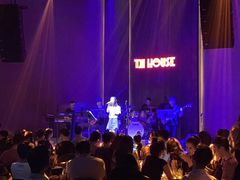 -TZ House音乐现场(来福士中心店)