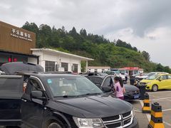 -平乐服务区-停车场