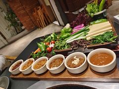 -蘸小院铁锅炖·蘸酱菜·东北菜(怀远门店)