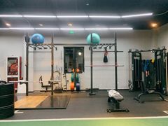 -Freedom Fitness私教健身俱乐部(徐虹北路店)