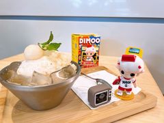 西贡生椰龙眼冰-满记甜品(巴黎春天宝山店)