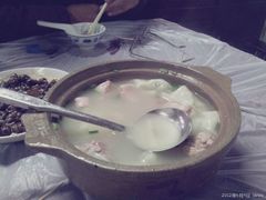 馄饨老鸭煲-老品芳