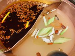 -山城鼎重庆老火锅(西安钟楼店)