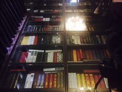 -钟书阁(松江泰晤士小镇店)