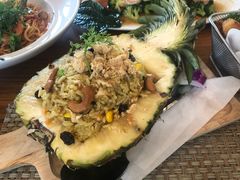 -Chom Cafe and Restaurant