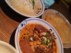-肖四女乐山跷脚牛肉(南汇大学城生活广场店)