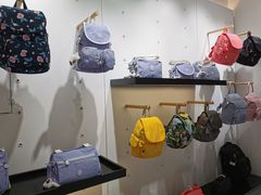 -王府井奥莱临潼小镇(临潼店)