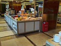 -大中华希尔顿酒店-念自助餐·嗨啤·小龙虾