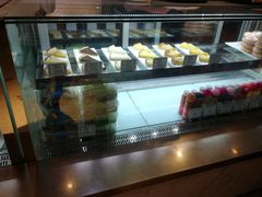 面包甜点陈列柜-1868 Café(上海自然博物馆店)