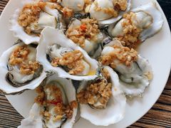 蒜蓉海蛎子-1910老鲁味海鲜·戳子肉·青岛菜(金沙滩店)