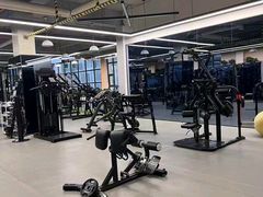 -岩顶健身(玄武店)