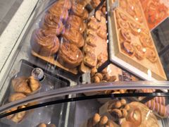 -巴黎贝甜(大宁国际商业广场店)