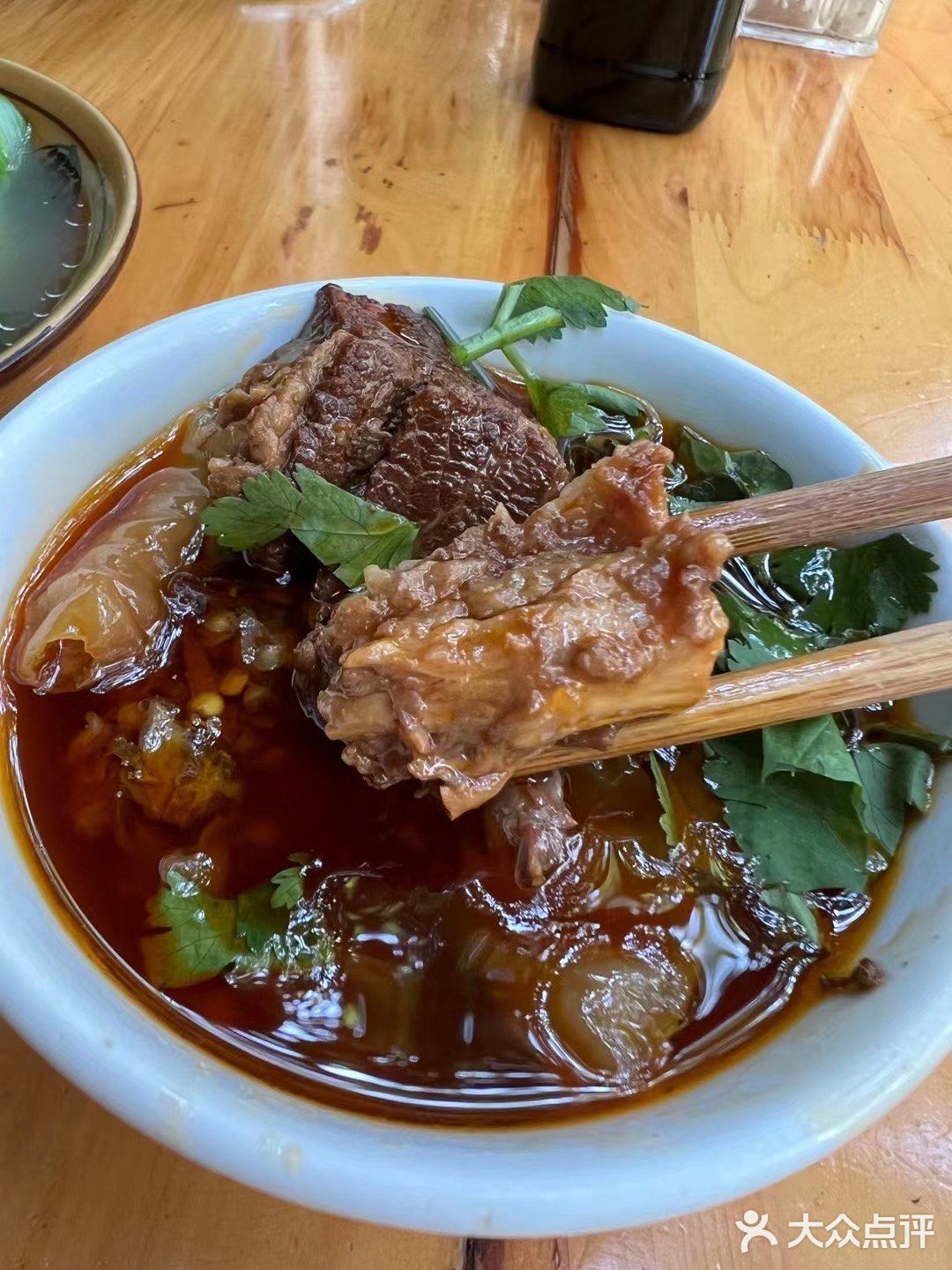 隐藏在舞蹈学院门口的牛肉面