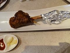 烤小羊腿-伊祥·敦煌楼