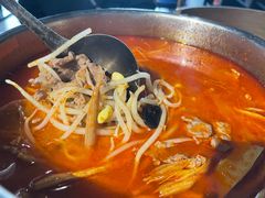 酸汤牛肉火锅-泉味道贵州厨房(三里河店)