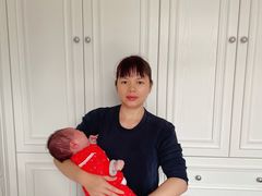 -鲸鱼妈妈月嫂/育婴师定制