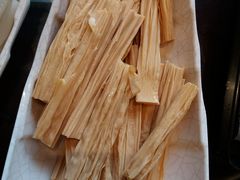 -亿诣蝎府炸酱面羊蝎子火锅(酷车小镇店)