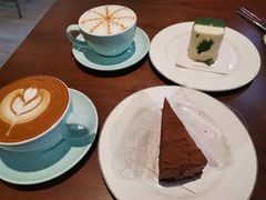 -Fridi Patisserie Cafe