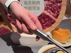 -左庭右院鲜牛肉火锅(浦江欢乐颂店)