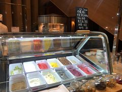 -松山湖凯悦酒店·Café自助餐厅·周末火舞秀表演