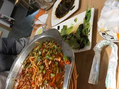 -兔行天下-鸿鹤鲜锅兔(中海国际店)