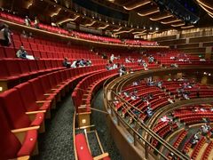 -交通银行前滩31演艺中心