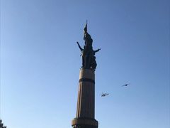 -人民防洪胜利纪念塔