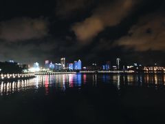 -万绿园