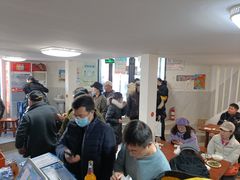 等位区-宝瑞门钉肉饼店