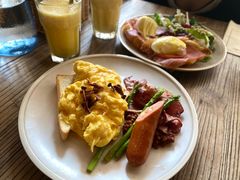 -Common Table · Brunch & Coffee