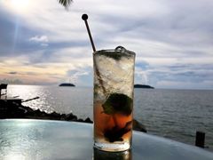 -Sunset Bar(丹绒亚路香格里拉店)