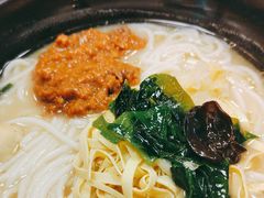 -灵芝妹子海鲜米线(瓦房店新玛特店)