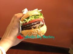 -The Habit Burger Grill 哈比特汉堡(复兴soho店)
