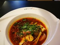 -成都你六姐·牛肉冒菜(城市集市合生汇店)