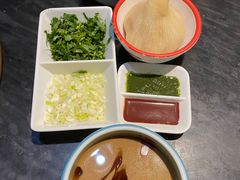 -南门四季铜锅涮肉(左家庄店)
