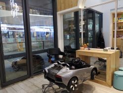 -奇怪的独角兽亲子理发沙龙