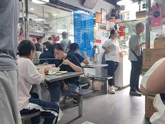 -华香鹅快餐店
