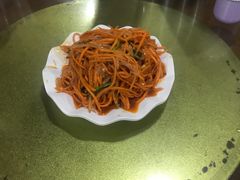-怡妮新疆风味餐厅(东江湾路店)